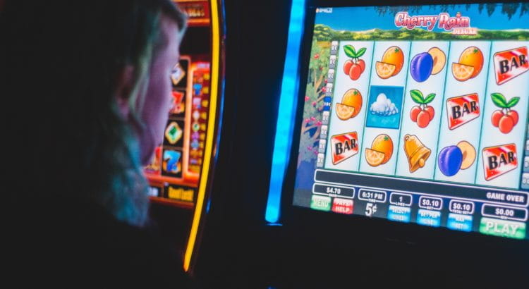 gambling-750x410 Ein sechsstelliges Einkommen mit die besten Spielautomaten verdienen