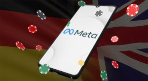 Ein schwarzes Smartphone steht aufrecht im Zentrum des Bildes. Auf dem Bildschirm sind die App-Icons von Facebook (blau mit weißem "f") und Instagram (mehrfarbiger Verlauf mit weißer Kamera) zu sehen. Unter den Apps befindet sich eine schwarze Waage (Justizsymbol). Links im Hintergrund: Die britische Flagge (Union Jack) in Rot, Weiß und Blau. Rechts im Hintergrund: Die deutsche Flagge in Schwarz, Rot und Gelb. Um das Smartphone herum schweben mehrere Glücksspiel-Elemente: - Drei Poker-Chips (rot und blau, jeweils mit der Zahl "1") - Zwei transparente Würfel mit roten Punkten - Ein Slot-Machine-Symbol rechts unten (drei Kirschen mit "BAR"-Schriftzug) Der Hintergrund ist in einem dunklen Blau-Grau gehalten. Alle Glücksspiel-Symbole erscheinen leicht durchsichtig oder als Overlay-Effekt.