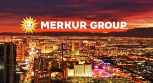 Luftaufnahme des Las Vegas Strip bei Abenddämmerung mit beleuchteten Casino-Resorts, den Fontänen des Bellagio und der Nachbildung des Eiffelturms