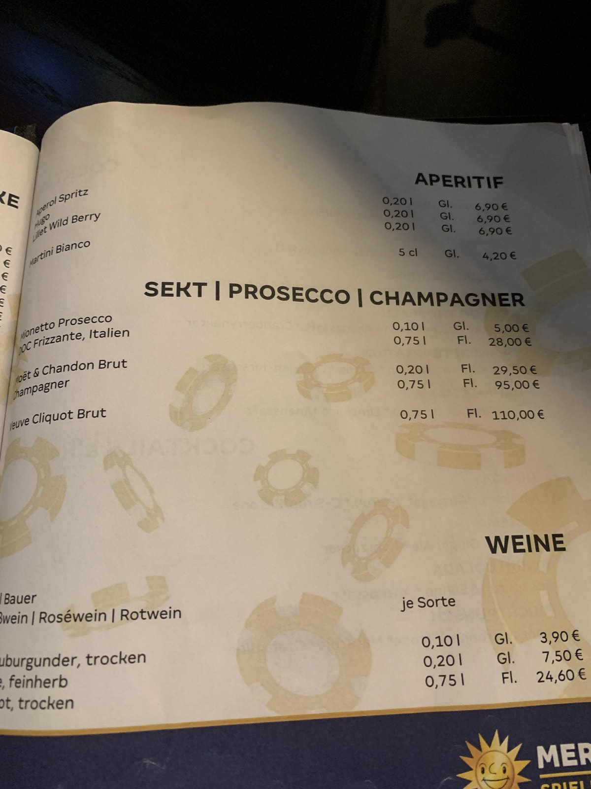 Getränkekarte der Spielbank Bad Oeynhausen mit Aperitifs, Sekt, Champagner und Weinen