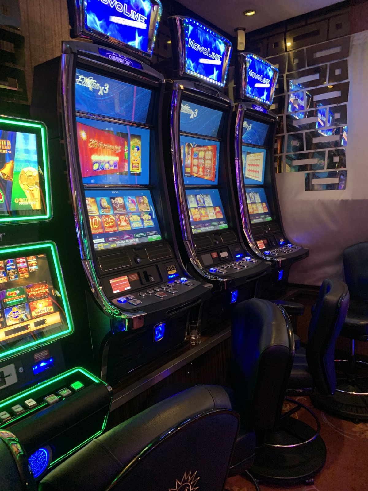 Novoline-Automaten der Dominator-Reihe in der Spielbank Hannover