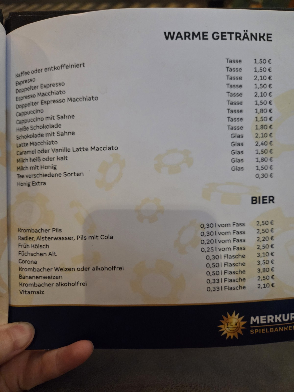 Getränkekarte der Spielbank Monheim mit warmen Getränken und Bier
