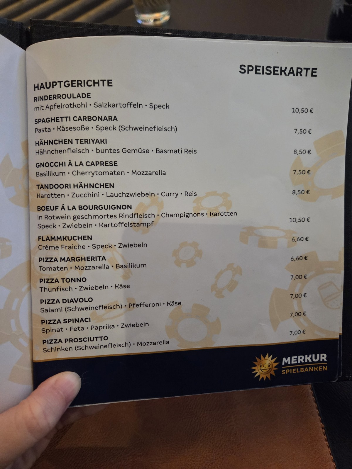 Speisekarte der Spielbank Monheim mit Hauptgerichten und Pizza